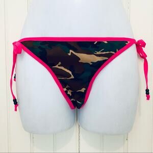 NEW NWT boutique classic camo hot pink trim side tie ruched bikini bottoms